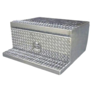 15209 ALUMINUM TOOL BOX WITH 1 STEP PASSENGER SIDE