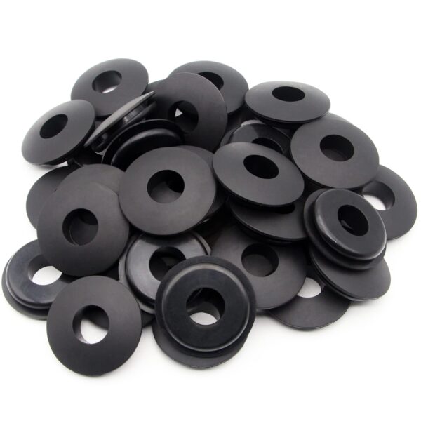 TR-001-SEAL_ Gladhand Seal, Black (8310C)